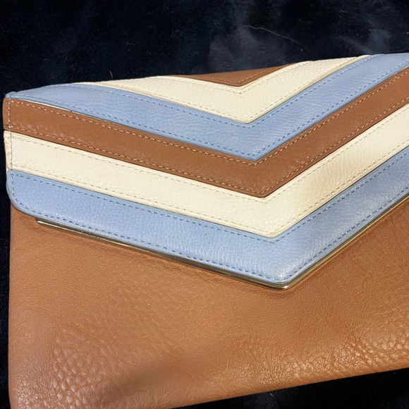 Charming Charlies clutch/wristlet - Picture 2 of 6